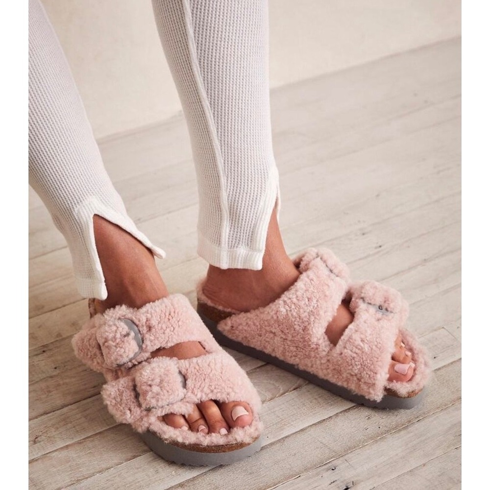Papillio Birkenstock Arizona Big Buckle Platform Teddy Sandal Pink Shearling 38